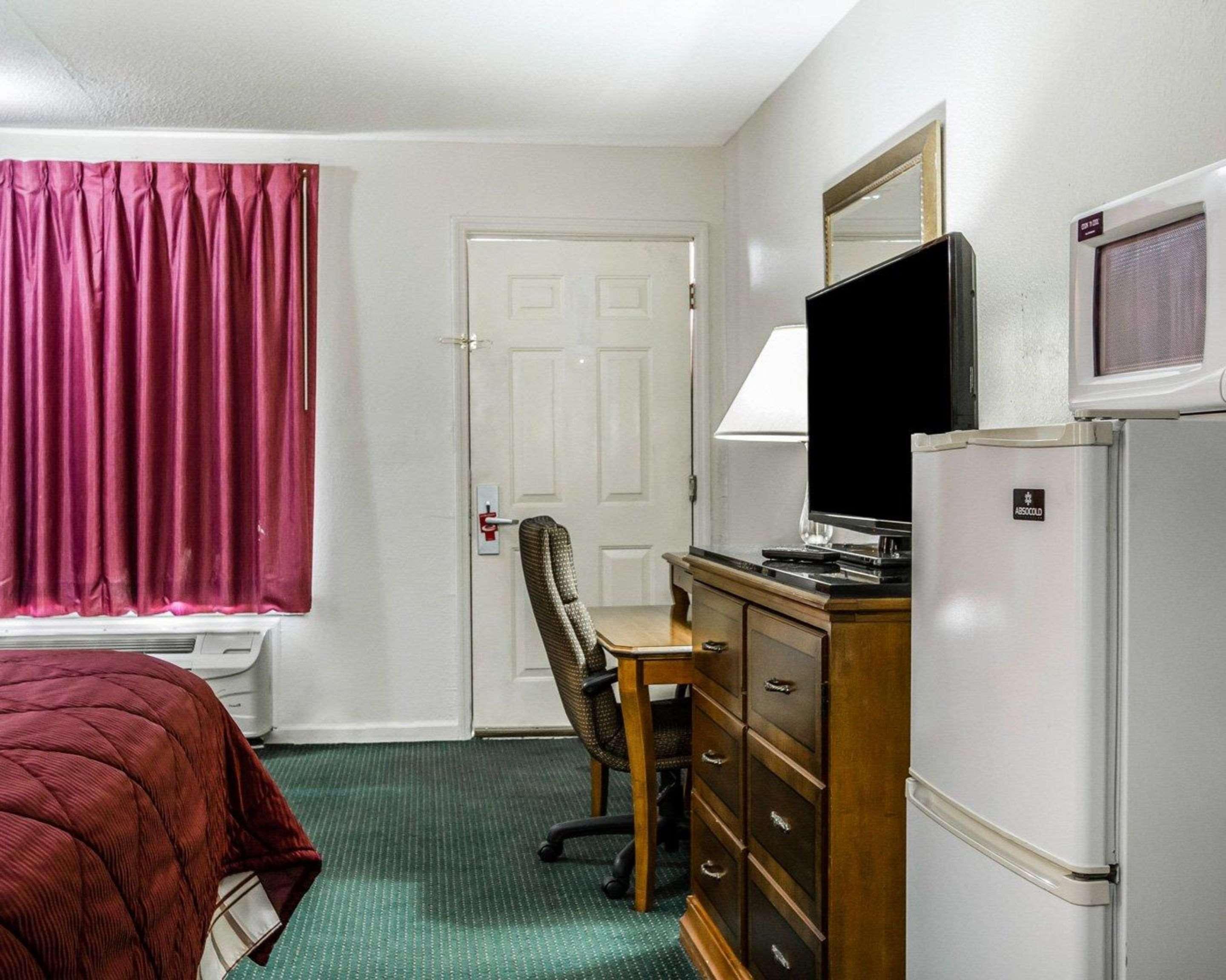 Econo Lodge Inn&Suites Enterprise Esterno foto