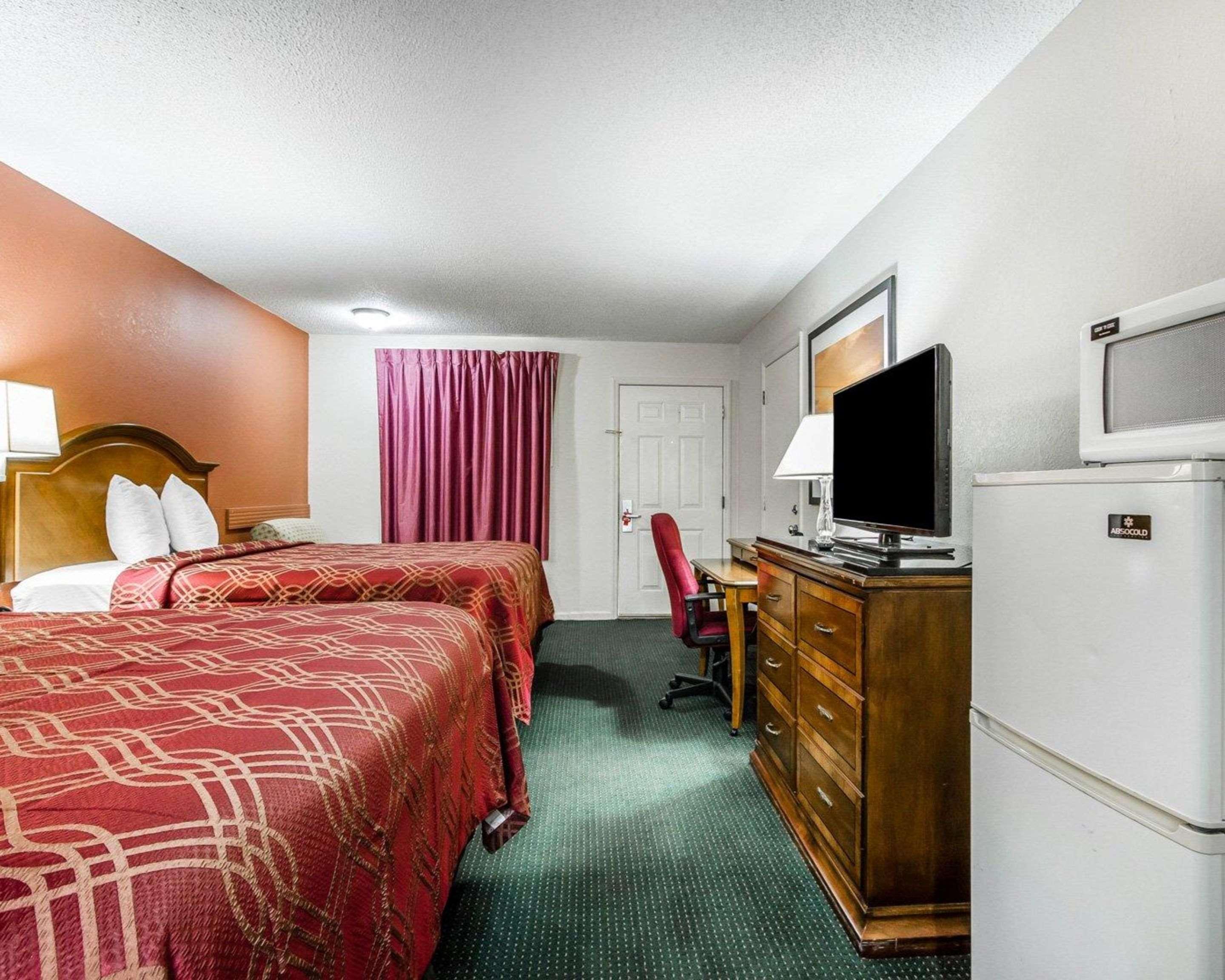 Econo Lodge Inn&Suites Enterprise Esterno foto