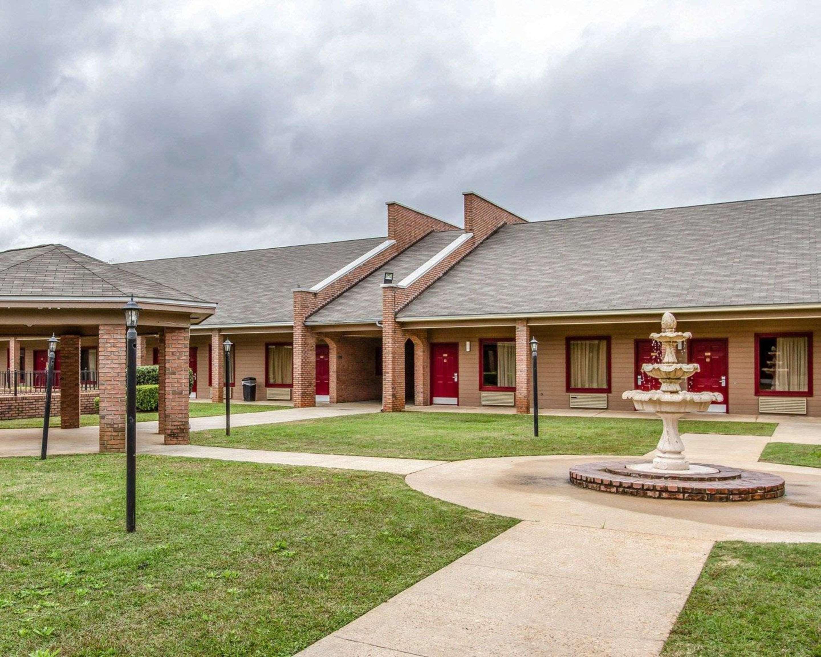 Econo Lodge Inn&Suites Enterprise Esterno foto