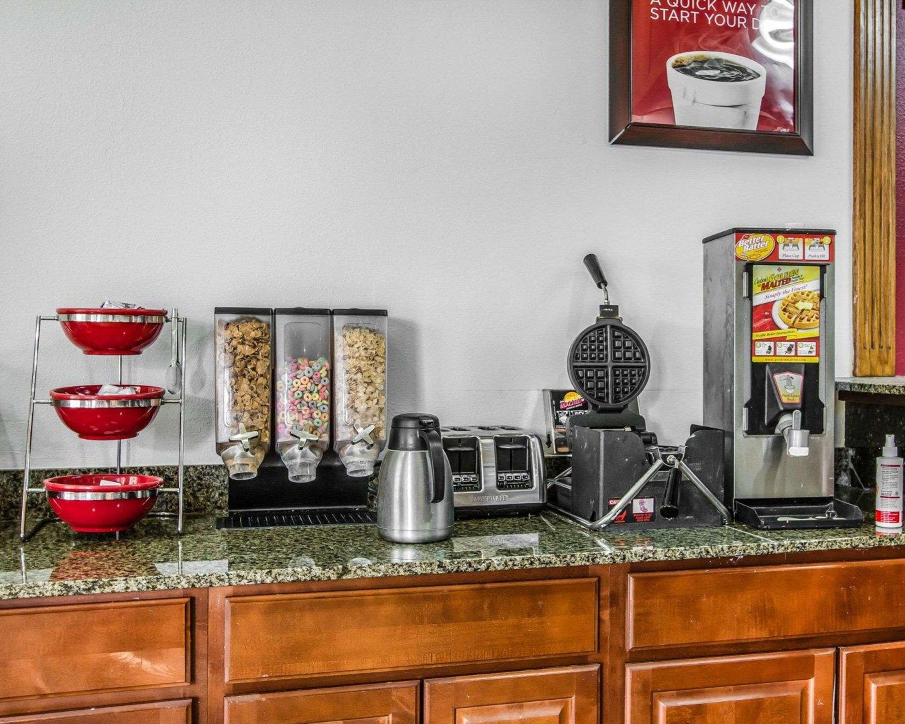 Econo Lodge Inn&Suites Enterprise Esterno foto