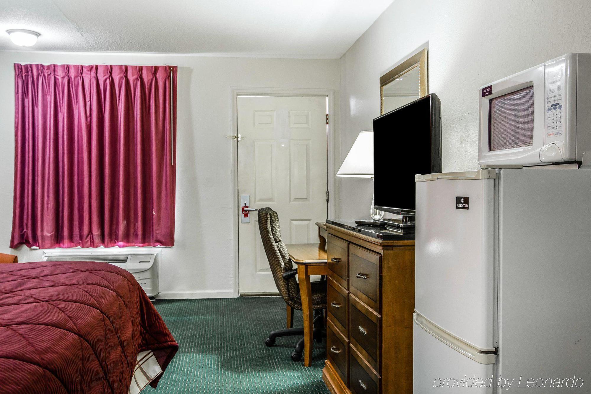 Econo Lodge Inn&Suites Enterprise Esterno foto